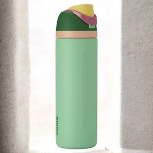 Owala Green Water Bottle "Scream Green 24 Oz